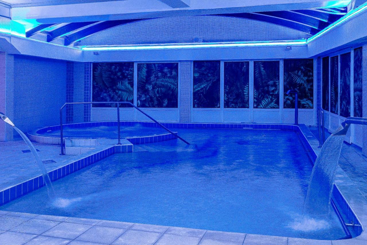 Aqua Blue Hotel Hajdúszoboszló Eksteriør billede